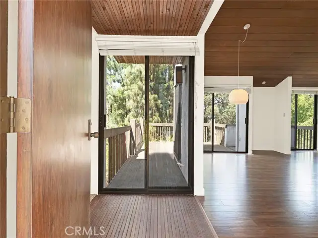 4140 Cachalote Street, Woodland Hills, CA 91364 - Image #2