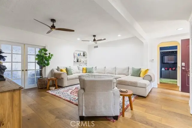 15657 Devonshire, San Fernando Valley, CA 91344 - Image #2