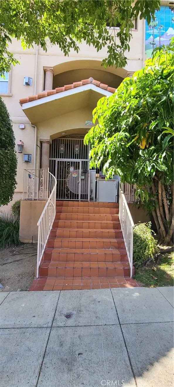 555 E Santa Anita Avenue #301, Burbank, CA 91501 - Image #2