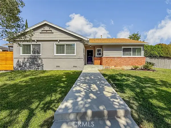 19501 Calvert Street, Tarzana (los Angeles), CA 91335