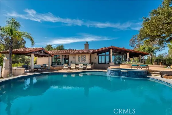 23815 Park Belmonte, Calabasas, CA 91302