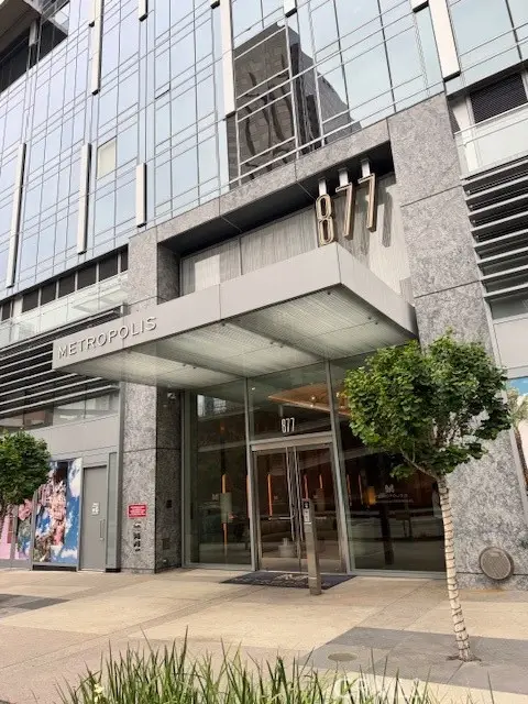 877 Francisco Street #3102, Los Angeles, CA 90017 - Image #1