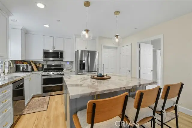 21711 Doss Place, Santa Clarita, CA 91350 - Image #2