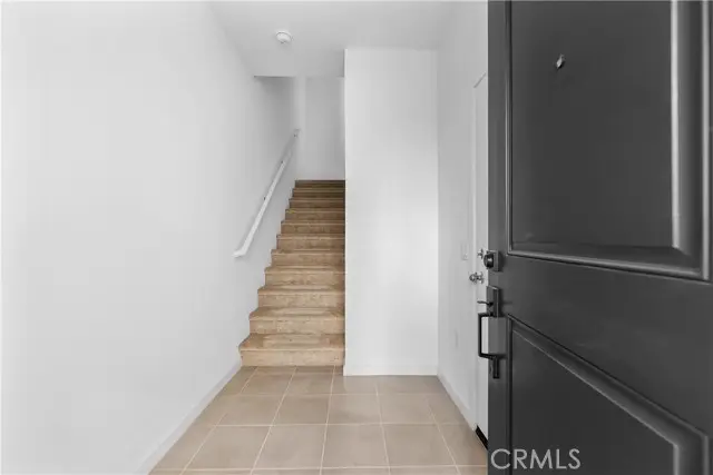 9423 N Sepulveda Blvd. #2, San Fernando Valley, CA 91343 - Image #2