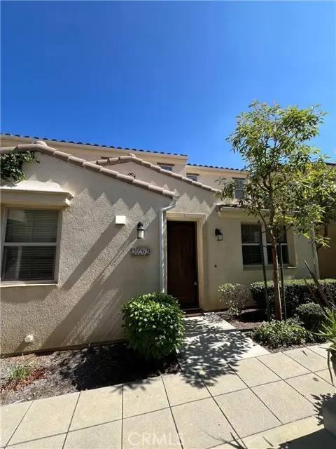 20262 Pienza Lane, Porter Ranch, CA 91326 - Image #2