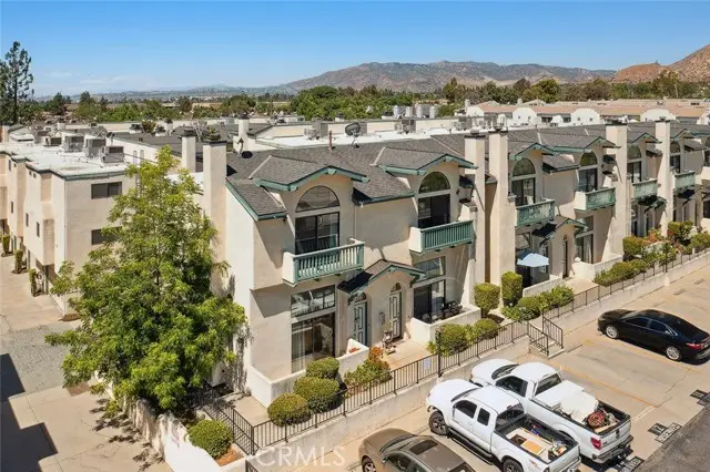 14325 Foothill Boulevard #34, Sylmar, CA 91342 - Image #3