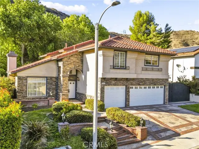 28811 Park Woodland Place, Santa Clarita, CA 91390 - Image #1