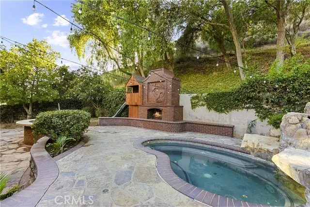 28811 Park Woodland Place, Santa Clarita, CA 91390 - Image #2