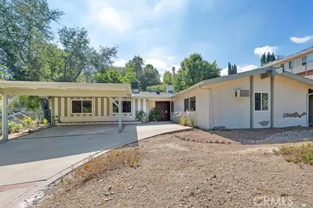 20466 Miranda, Woodland Hills, CA 91367 - Image #2