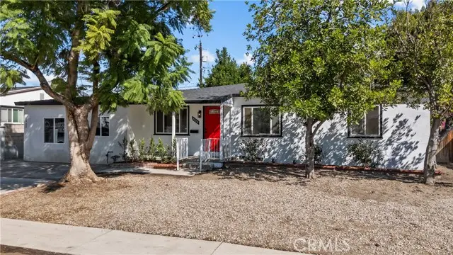 8900 Hazeltine Ave, Panorama City, CA 91402 - Image #2