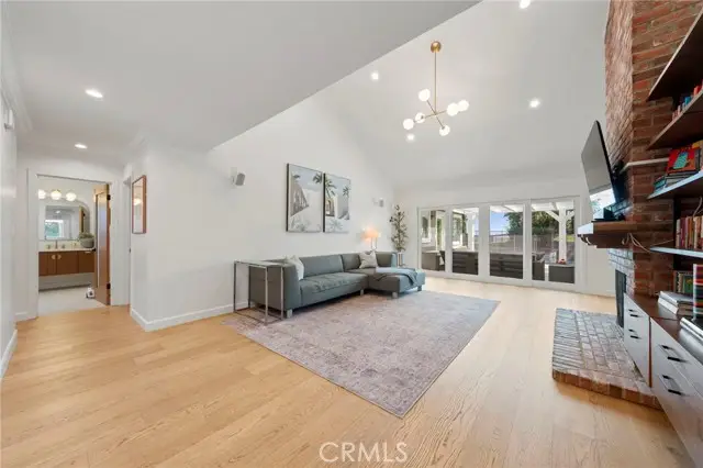 7432 Dorie, Canoga Park, CA 91307 - Image #3