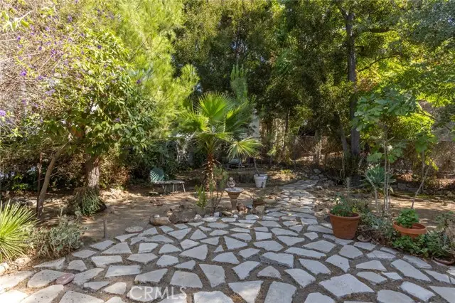 2102 Holly Drive, Los Angeles, CA 90068 - Image #2