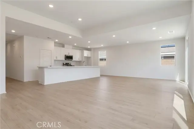 13845 Mesa View Drive, Victorville, CA 92392 - Image #3