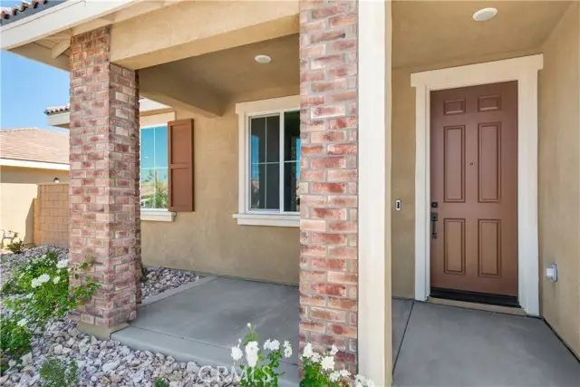 13743 Mesa View Drive, Victorville, CA 92392 - Image #2