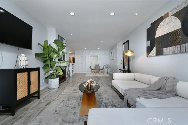 1351 N Crescent Heights Boulevard #114, West Hollywood, CA 90046 - Image #1