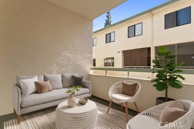 7230 Kelvin Avenue #6, Winnetka, CA 91306 - Image #3