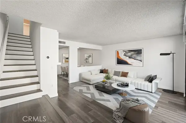 22038 Vanowen St. #215, Woodland Hills (los Angeles), CA 91303