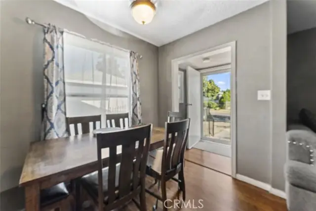 8859 Dorrington Avenue, San Fernando Valley, CA 91331 - Image #3