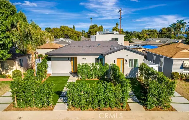 6858 Aura Avenue, Reseda, CA 91335 - Image #2