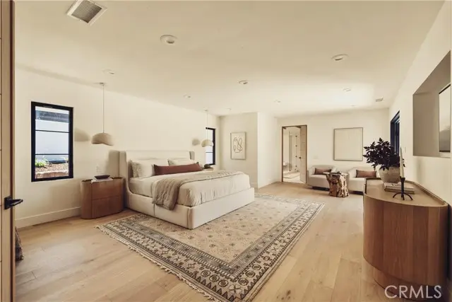 4195 Alonzo Avenue, Encino, CA 91316 - Image #2