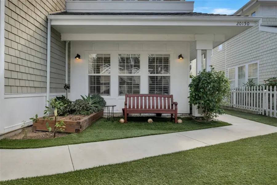 20150 Hemmingway Street, Winnetka, CA 91306 - Image #2