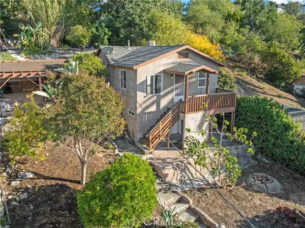 3320 Reynolds, Santa Barbara, CA 90032