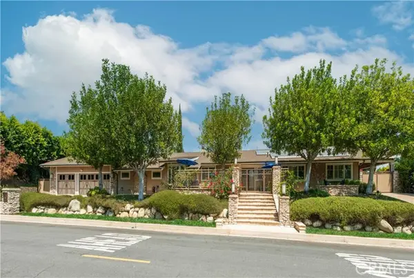 16426 Knollwood Drive, Granada Hills (los Angeles), CA 91344