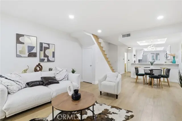 11119 Camarillo #104, North Hollywood, CA 91602 - Image #3