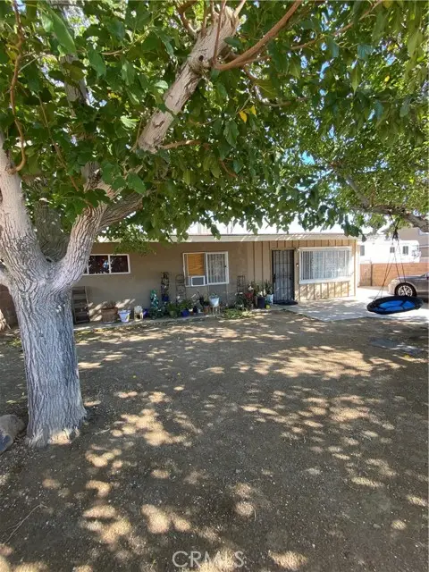 38514 Larkin, Palmdale, CA 93550