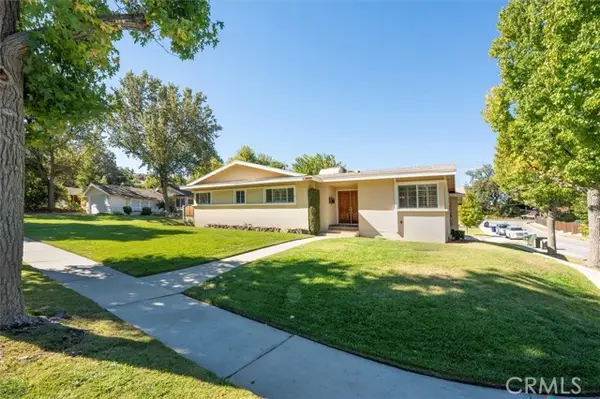 25085 Highspring, Newhall (santa Clarita), CA 91321
