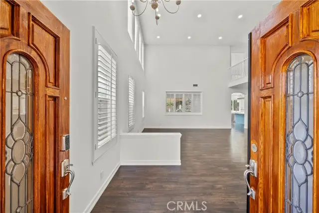 20250 Wynfreed Lane, Porter Ranch, CA 91326 - Image #2