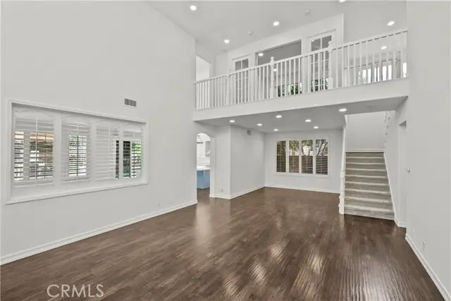 20250 Wynfreed Lane, Porter Ranch, CA 91326 - Image #3