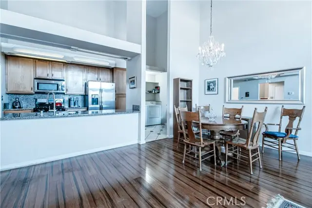 5440 Lindley Avenue #310, Encino, CA 91316 - Image #3