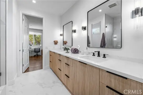 25527 Hamilton Court, Calabasas, CA 91302