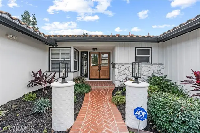 23642 Community St, Canoga Park, CA 91304 - Image #2