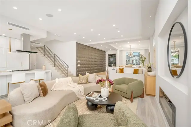 5032 Hesperia Avenue, Encino, CA 91316 - #1