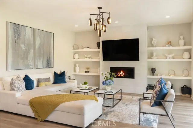 6509 Canyon Oaks Drive, Simi Valley, CA 93063 - Image #2