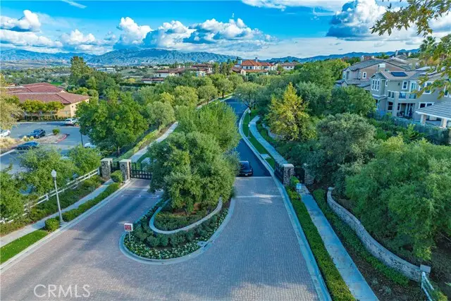 26524 Valley Oak Lane, Stevenson Ranch, CA 91381 - Image #2