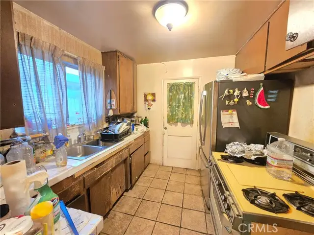 12948 Phillippi, Sylmar, CA 91342 - Image #3