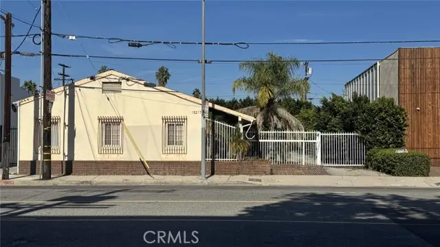 15217 Burbank Boulevard, Van Nuys, CA 91411 - Image #2