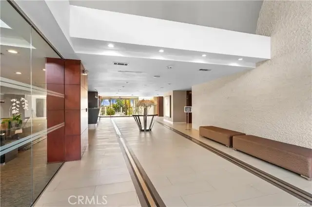 7250 Franklin #406, Los Angeles, CA 90046 - Image #2