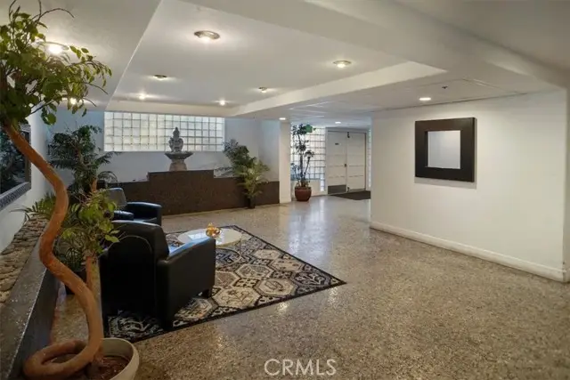 11044 Acama #203, North Hollywood, CA 91602 - Image #2