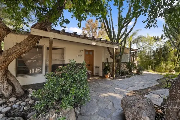 15157 Covello Street, Van Nuys (los Angeles), CA 91405