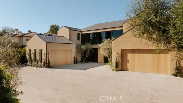 4543 Densmore Avenue, Encino, CA 91436 - Image #2