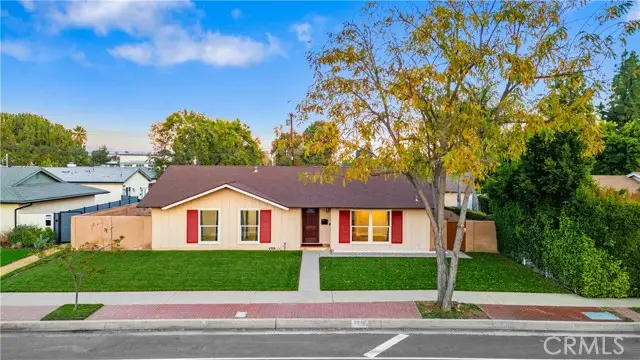 7710 Shoup, Canoga Park, CA 91304 - #1