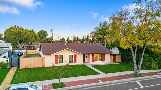 7710 Shoup, Canoga Park, CA 91304 - #2