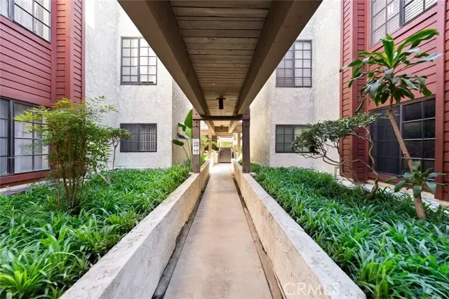 230 Bethany #124, Burbank, CA 91504 - Image #1