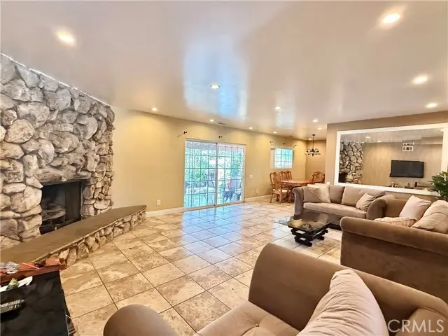 7777 Greenbush Avenue, Panorama City, CA 91402 - Image #3