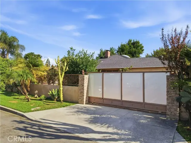 6268 Norwich Avenue, Van Nuys, CA 91411 - Image #1