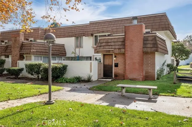 22238 James Alan #4, Chatsworth, CA 91311 - Image #1